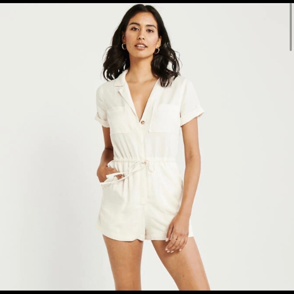 NWT Abercrombie linen Utility Romper • Medium
